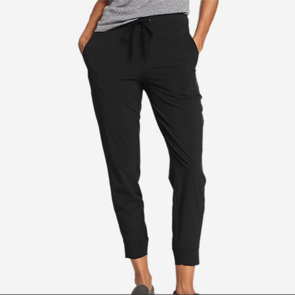 Eddie Bauer Pants - Eddie Bauer black pants cargo cropped size 14